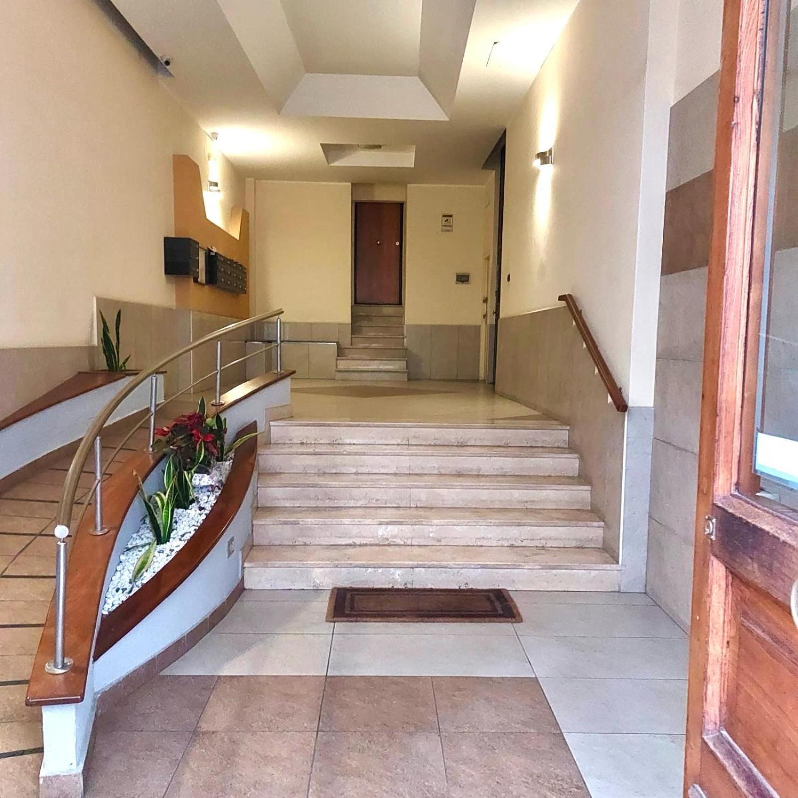A Casa Di Don Peppino Salerno Exterior foto